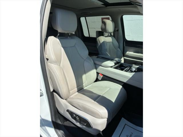 2022 Jeep Wagoneer Series III 4x4