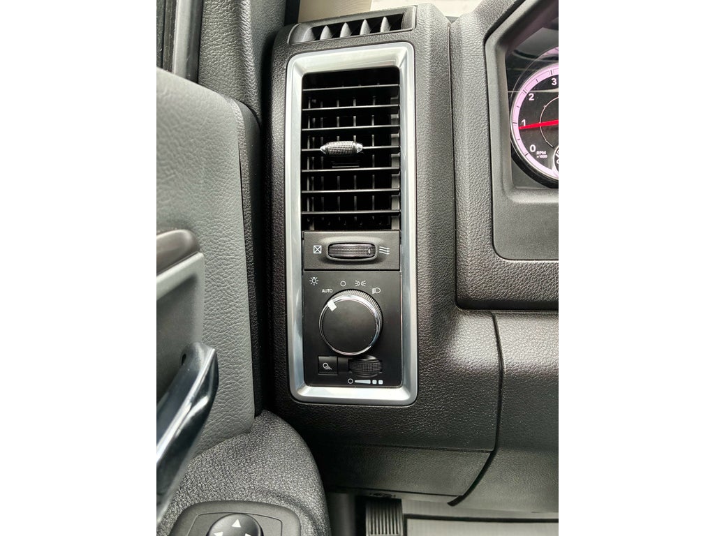 2024 RAM 1500 Classic SLT Quad Cab 4x4 6'4' Box