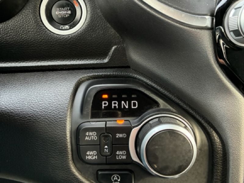 2025 RAM 1500 Big Horn Crew Cab 4x4 5'7' Box