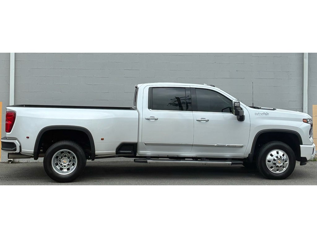 2025 Chevrolet Silverado 3500HD 4WD Crew Cab Long Bed High Country