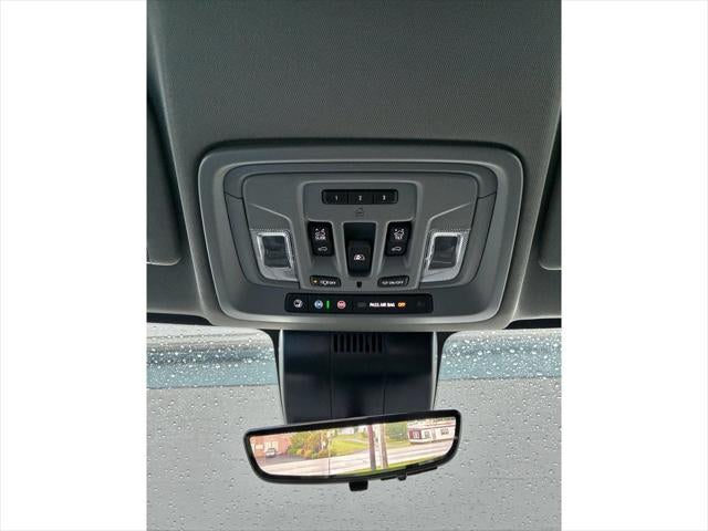2025 Chevrolet Silverado 1500 4WD Crew Cab Short Bed LTZ