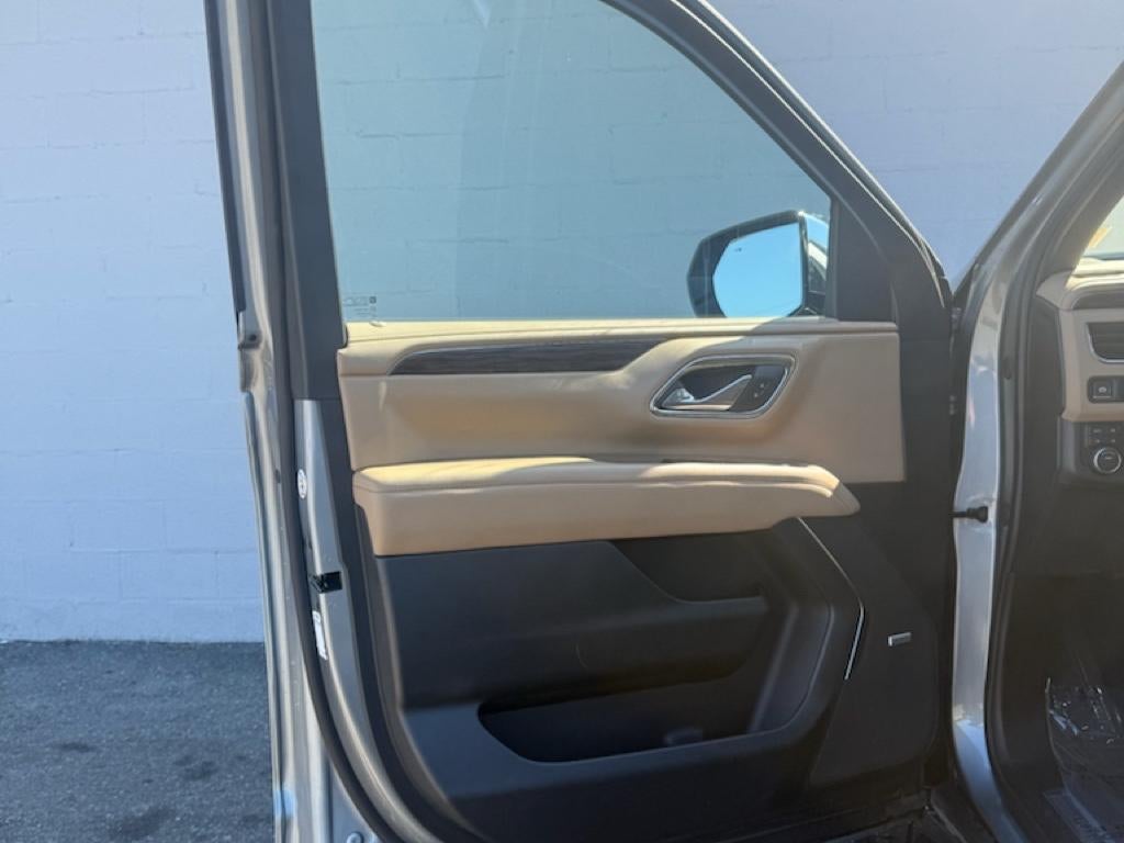 2024 Chevrolet Suburban 4WD Premier