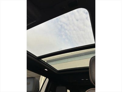 2023 Chevrolet Suburban 4WD High Country