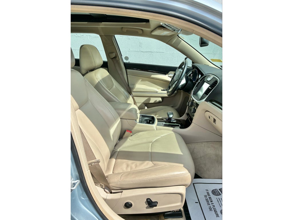 2013 Chrysler 300 Base