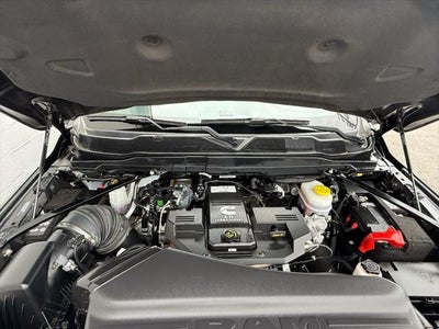 2024 RAM 2500 Laramie Crew Cab 4x4 6'4' Box