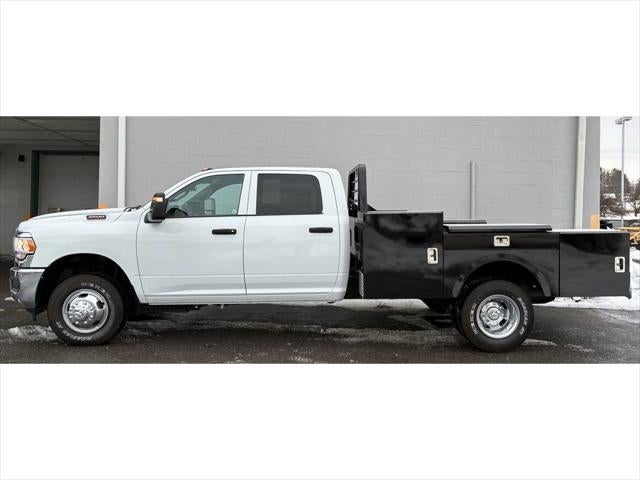 2024 RAM 3500 Chassis Tradesman/SLT/Laramie/Limited