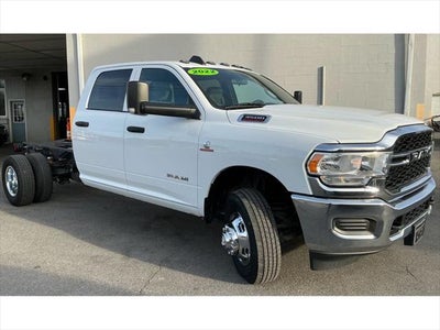 2022 RAM 3500 Chassis Tradesman/SLT/Laramie/Limited
