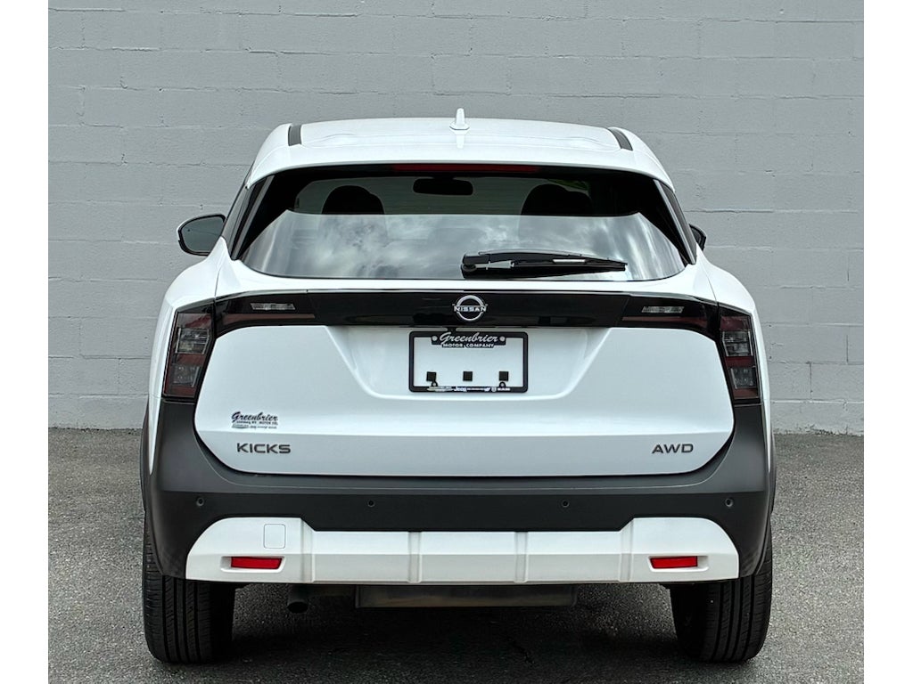 2025 Nissan Kicks SV Intelligent AWD