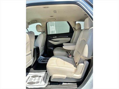 2023 Buick Enclave Essence AWD