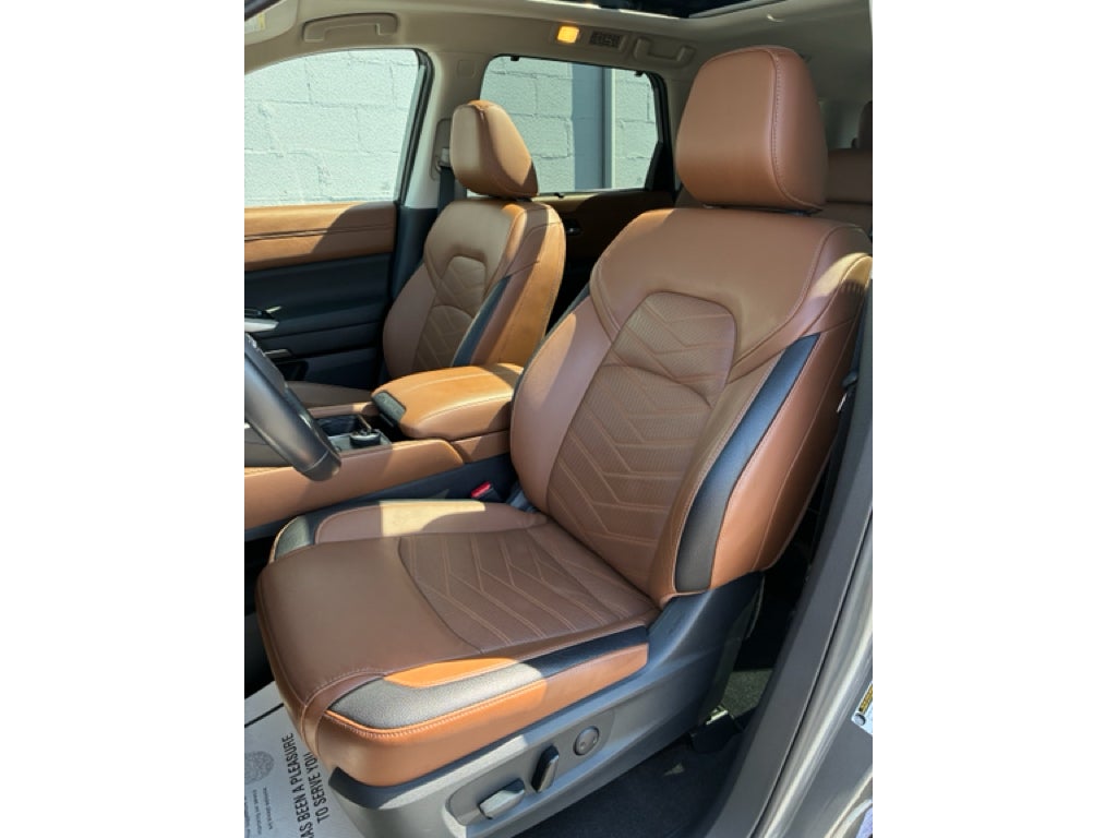 2023 Nissan Pathfinder Platinum 4WD