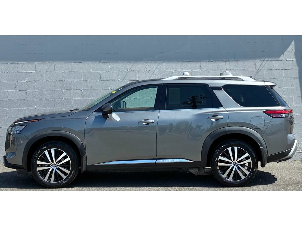 2023 Nissan Pathfinder Platinum 4WD