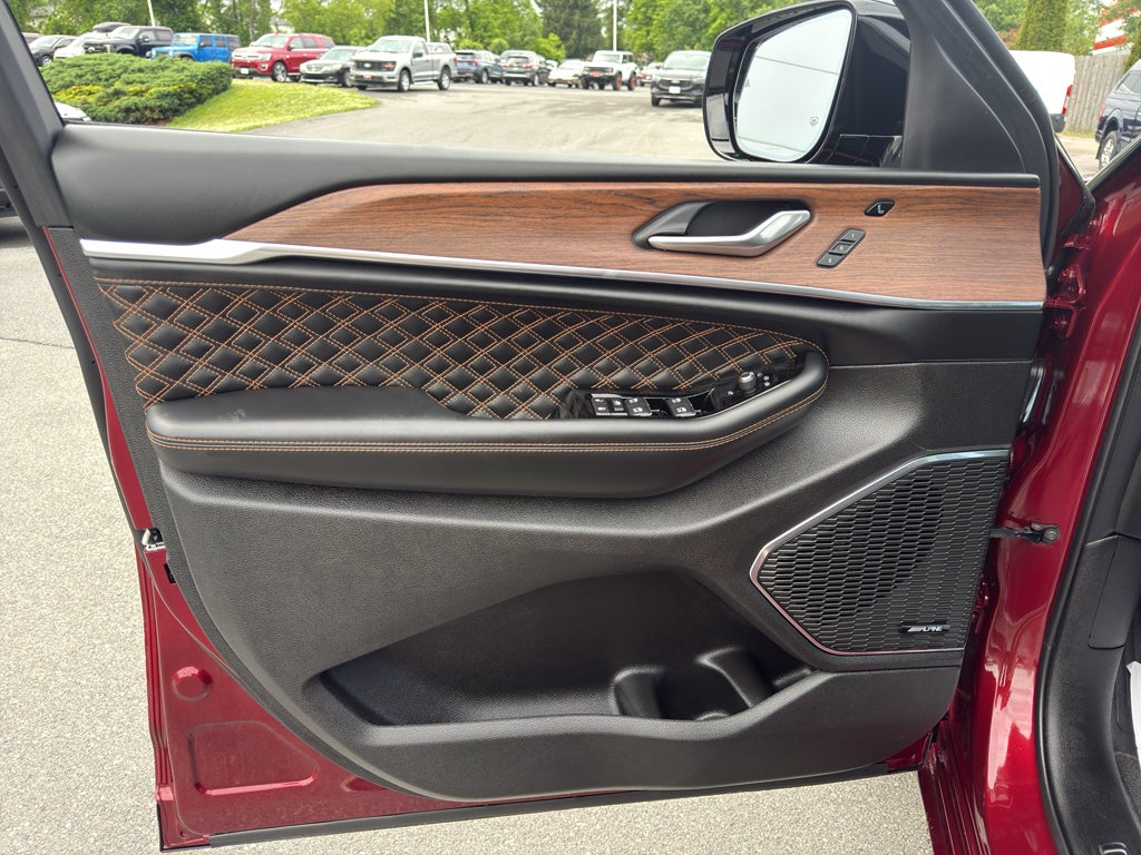 2025 Jeep Grand Cherokee L Summit