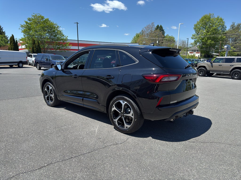 2025 Ford Escape ST-Line Elite
