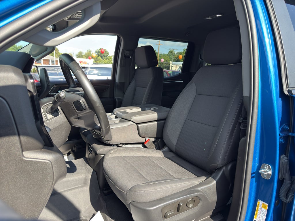 2023 Chevrolet Silverado RST