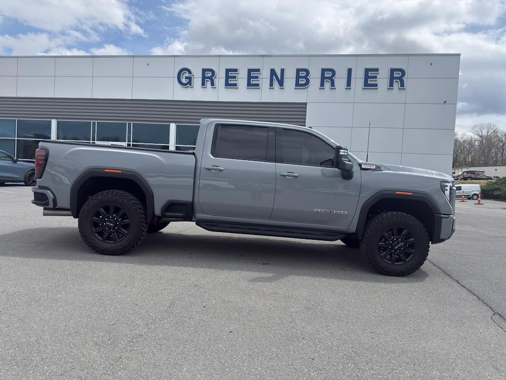 2025 GMC Sierra AT4