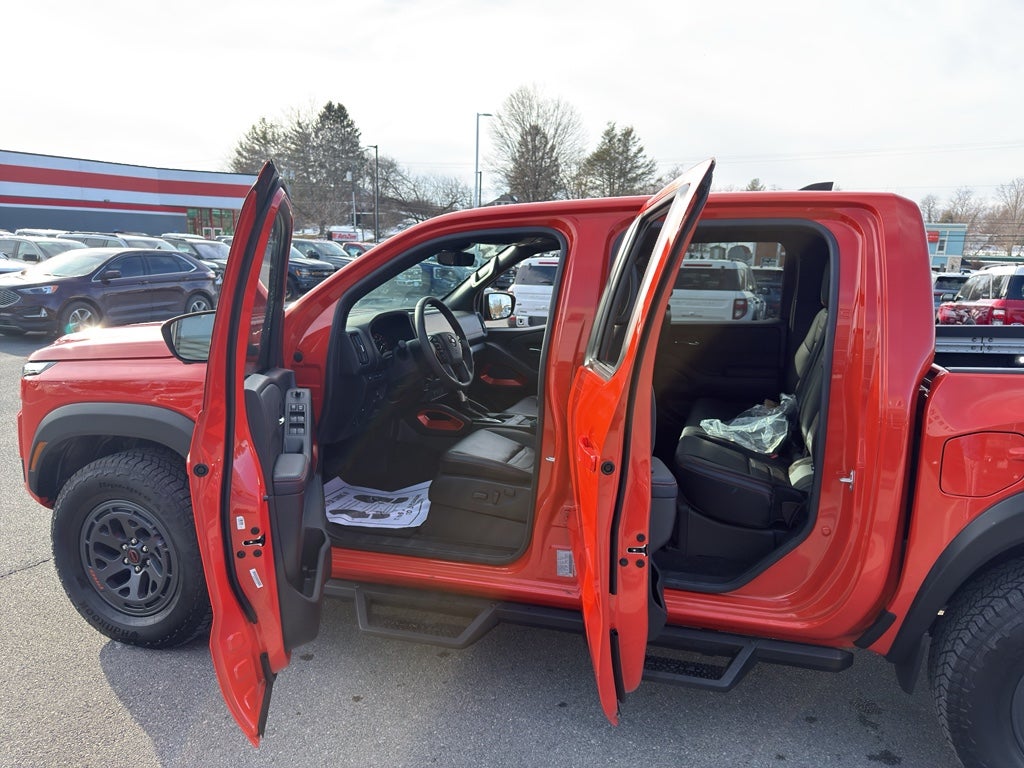 2025 Nissan Frontier PRO-4X