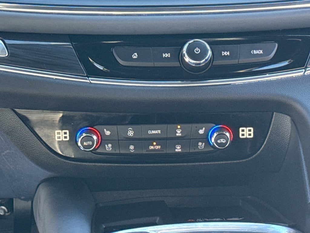 2024 Buick Enclave Premium