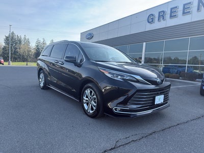 2023 Toyota Sienna Platinum