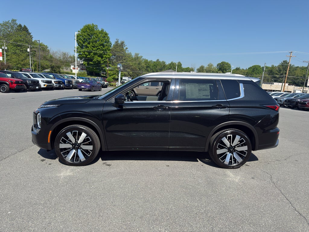 2025 Mitsubishi Outlander Platinum Edition