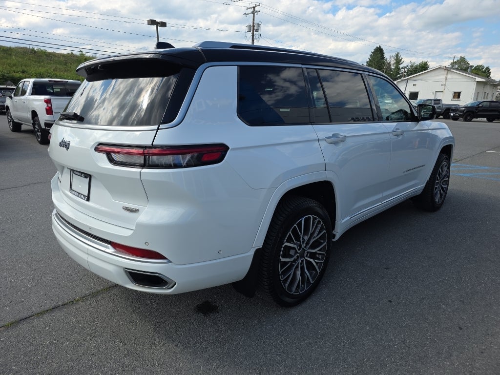 2023 Jeep Grand Cherokee L Summit Reserve