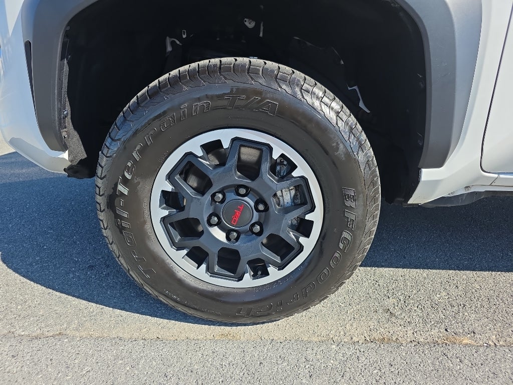 2024 Toyota Tacoma 4WD SR5