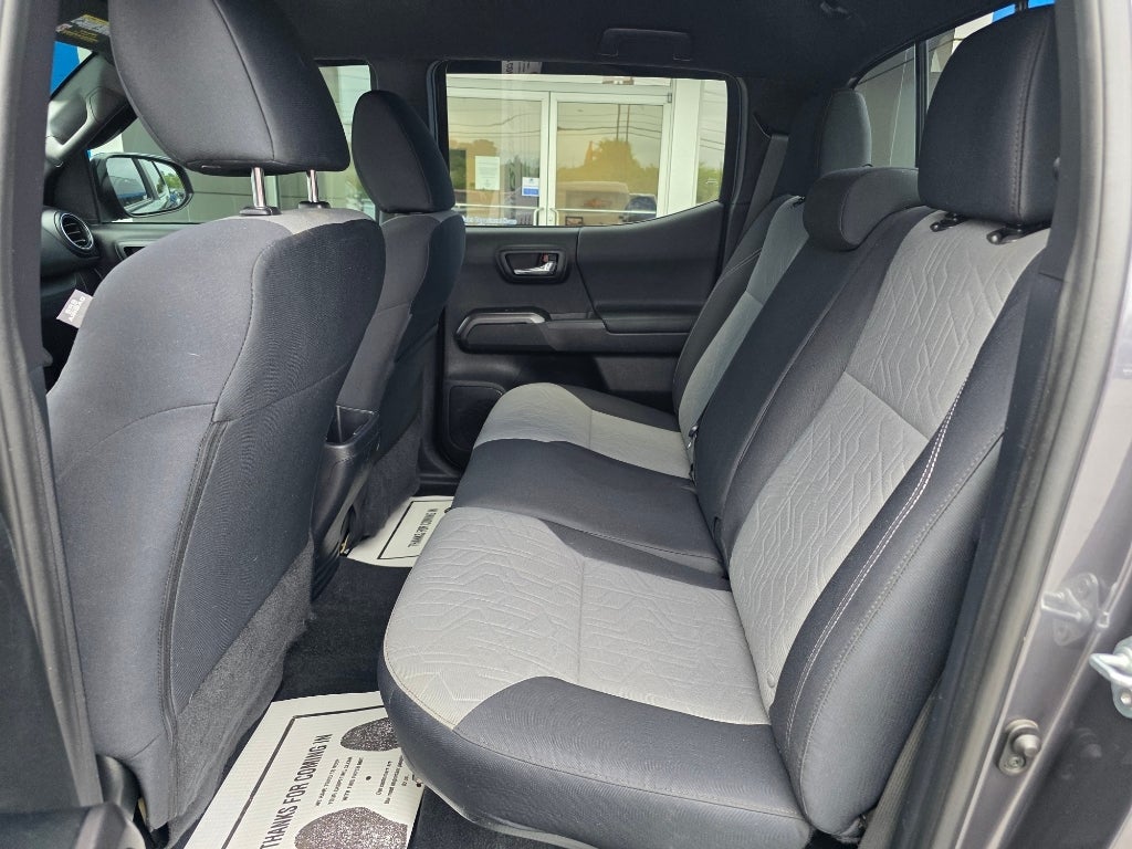 2022 Toyota Tacoma 4WD SR