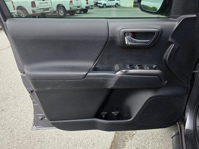 2022 Toyota Tacoma 4WD SR
