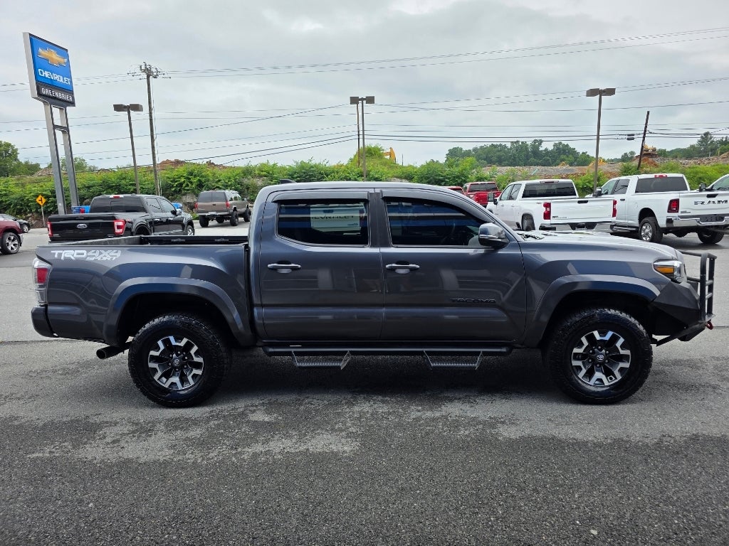 2022 Toyota Tacoma 4WD SR