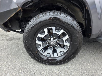 2022 Toyota Tacoma 4WD SR