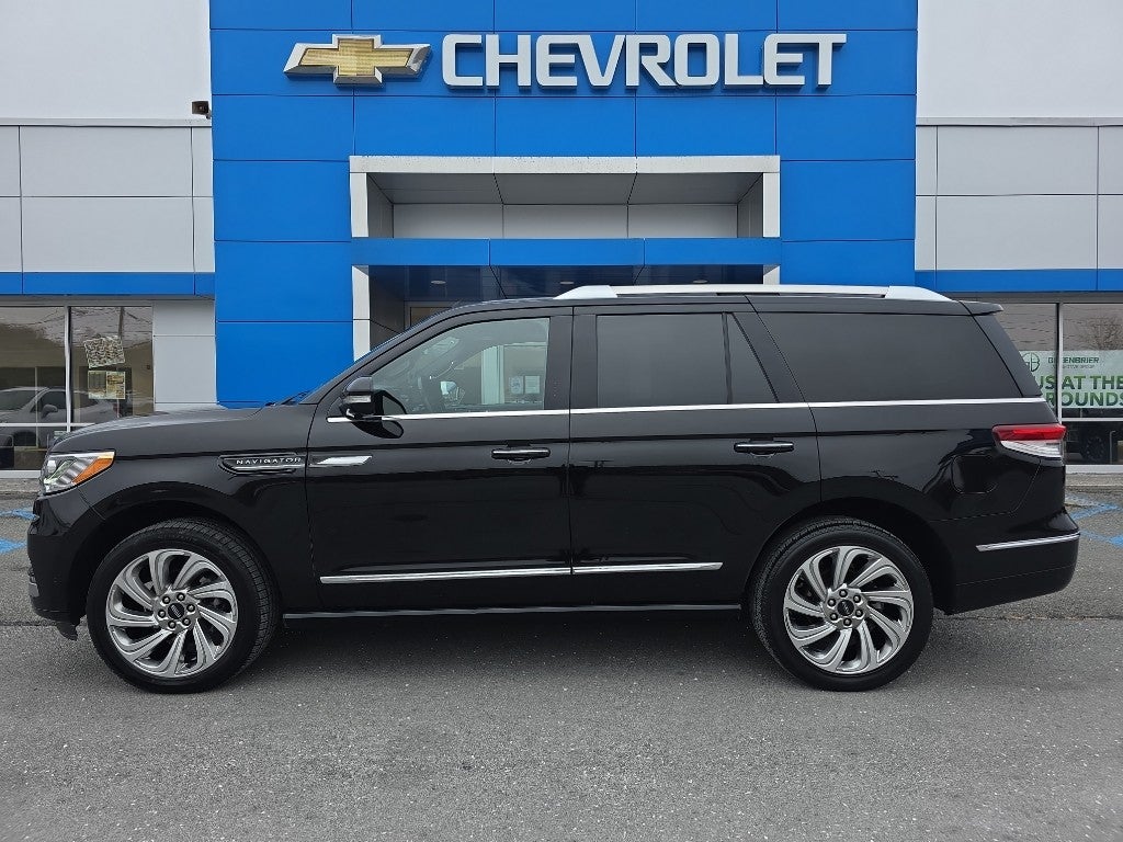 2024 Lincoln Navigator Premiere