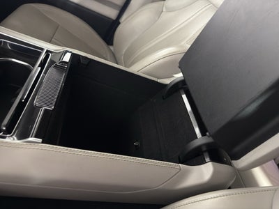 2023 Jeep Wagoneer L Base