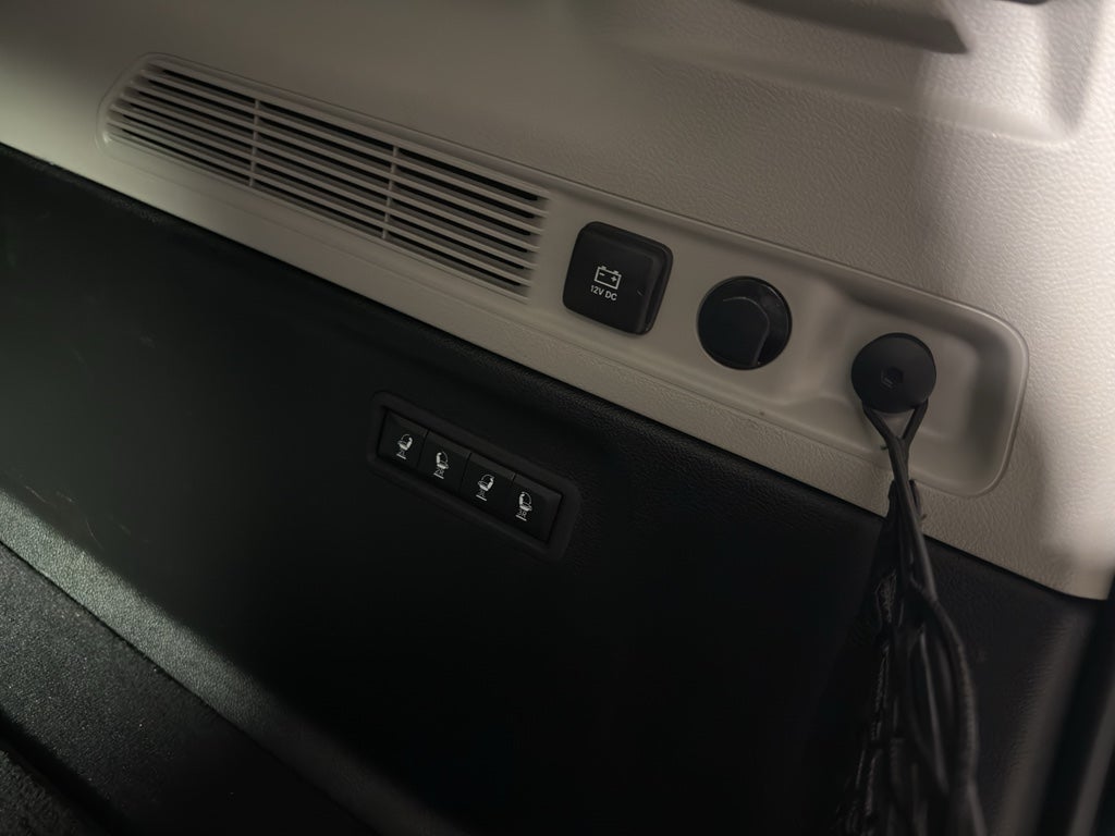 2023 Jeep Wagoneer L Base