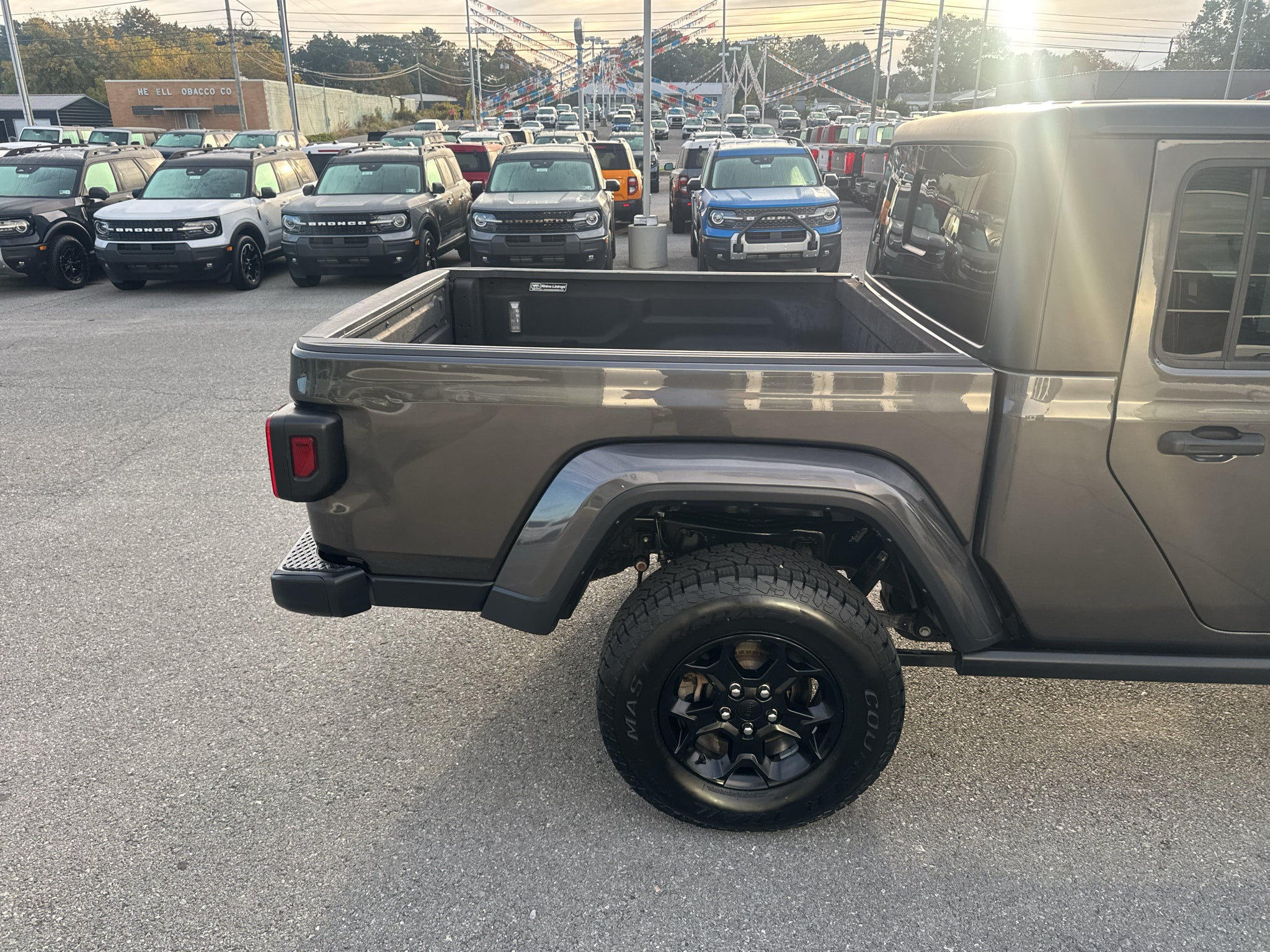 2023 Jeep Gladiator Willys