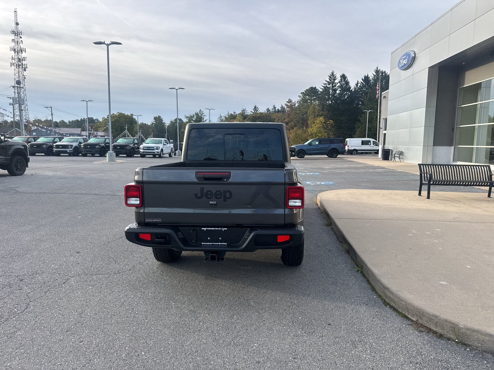 2023 Jeep Gladiator Willys