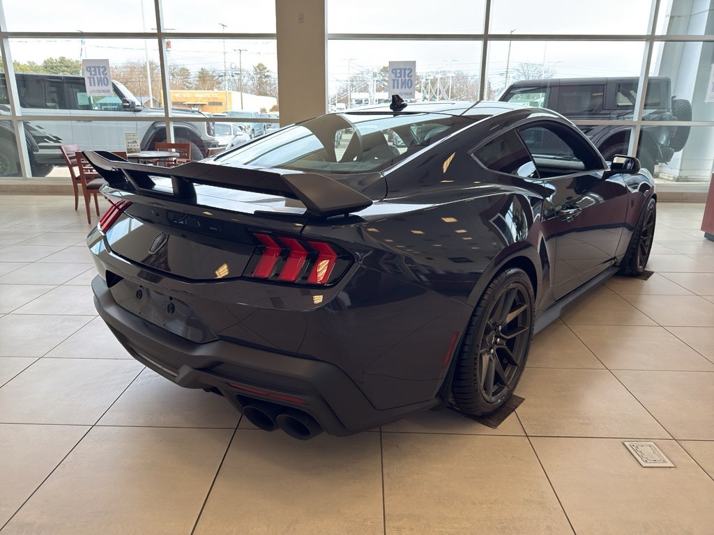 2024 Ford Mustang Dark Horse