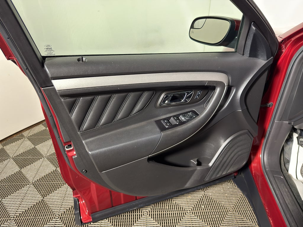 2017 Ford Taurus SEL