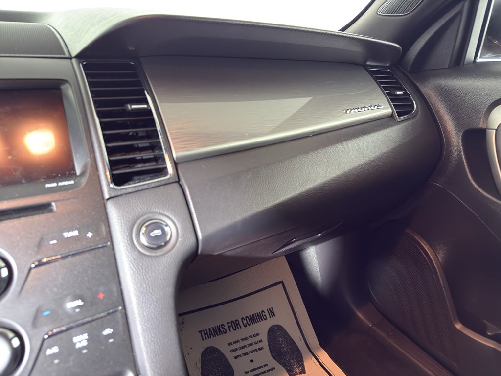 2017 Ford Taurus SEL