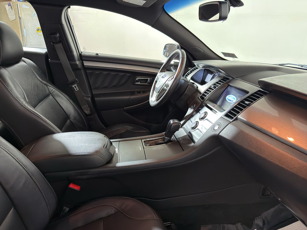 2017 Ford Taurus SEL