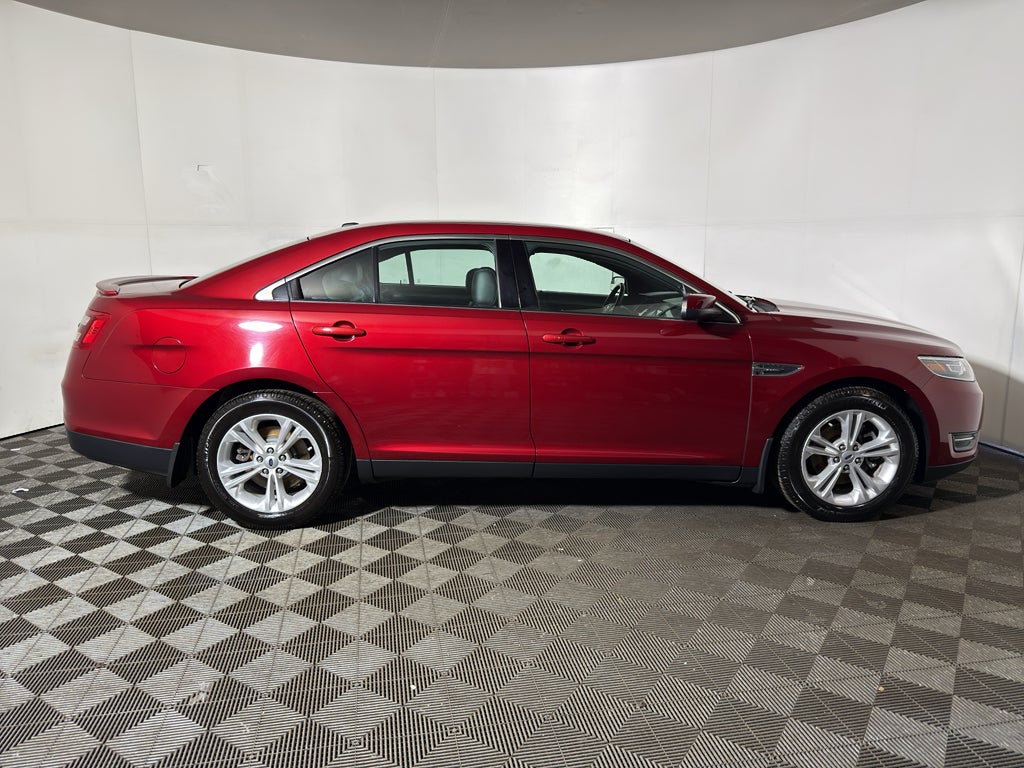 2017 Ford Taurus SEL