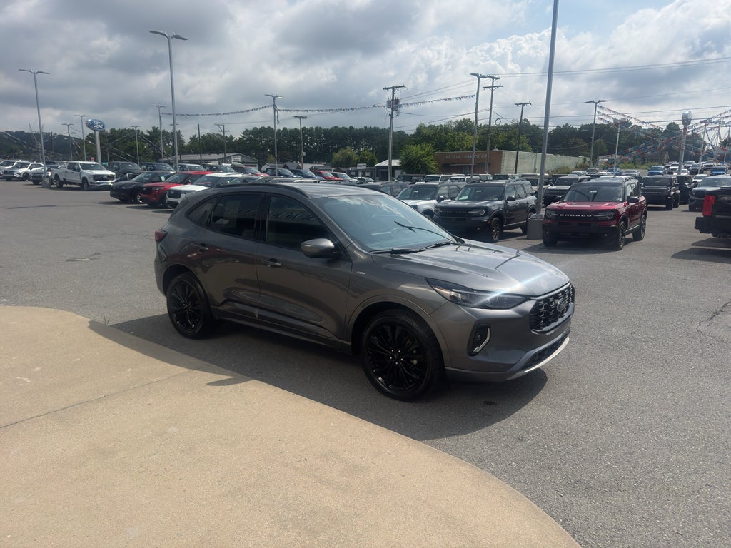 2023 Ford Escape ST-Line Elite