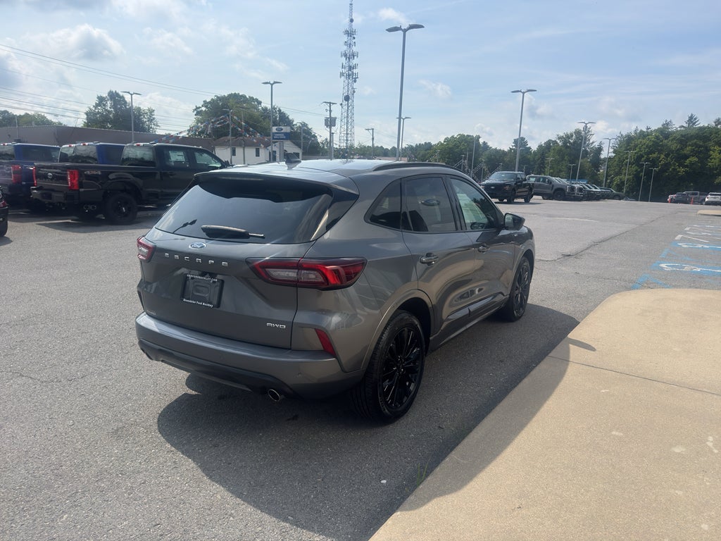 2023 Ford Escape ST-Line Elite