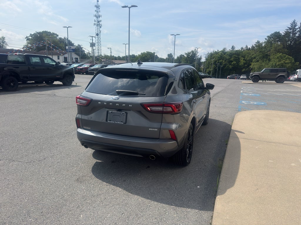 2023 Ford Escape ST-Line Elite