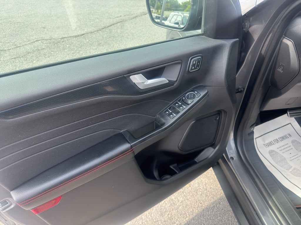 2023 Ford Escape ST-Line Elite