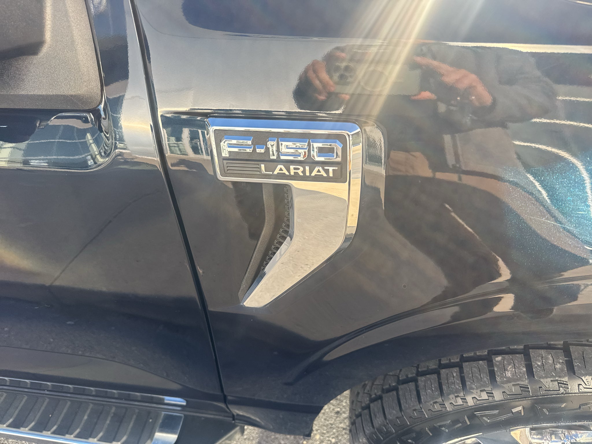 2023 Ford F-150 LARIAT