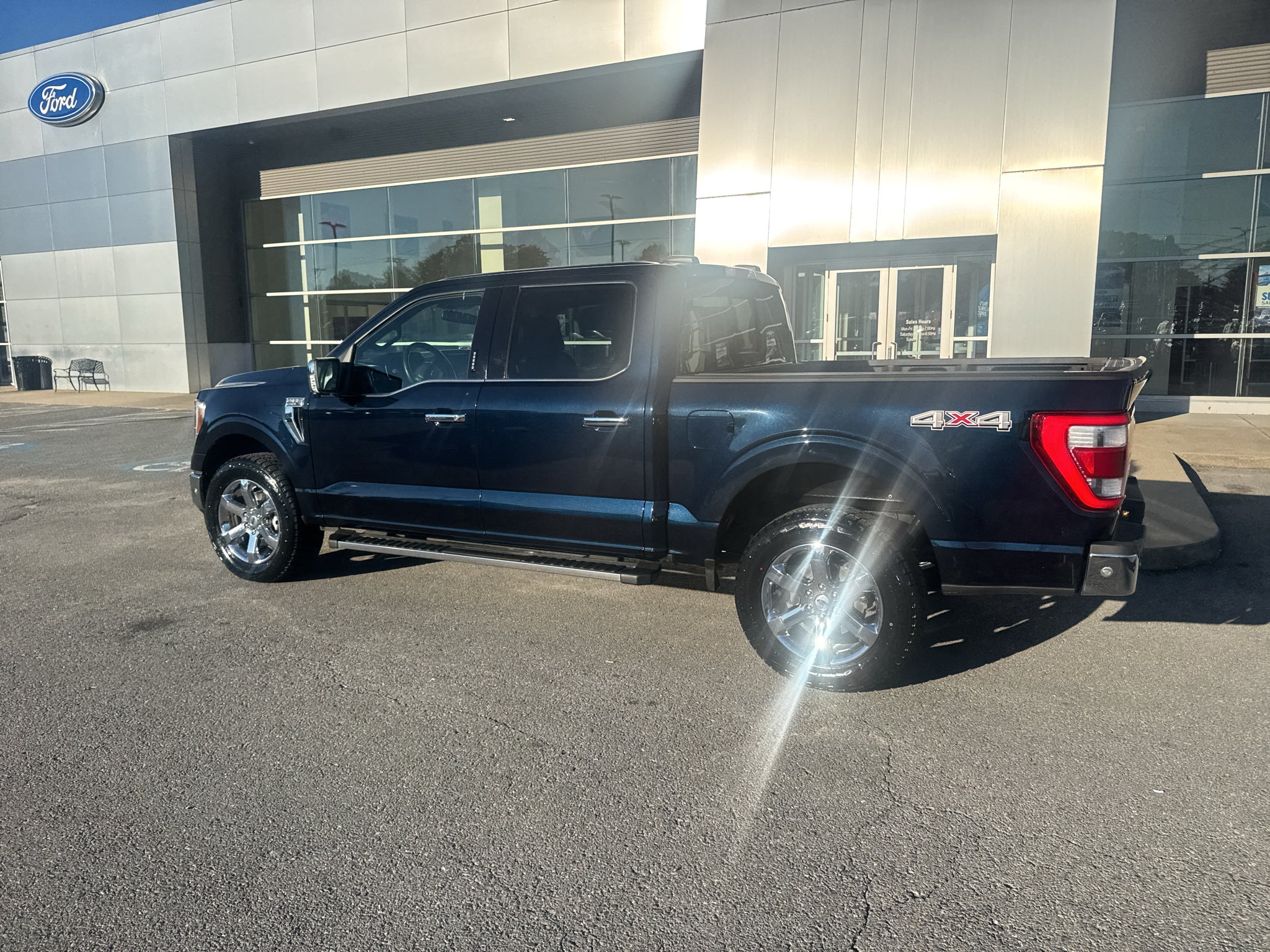 2023 Ford F-150 LARIAT