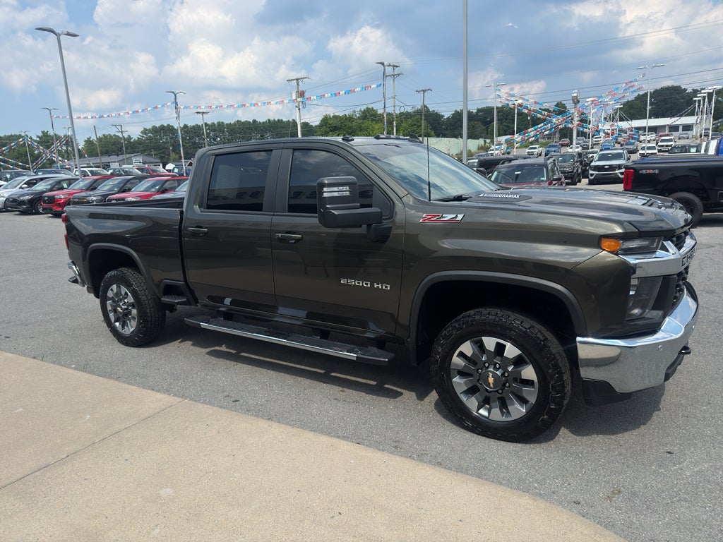 2022 Chevrolet Silverado LT