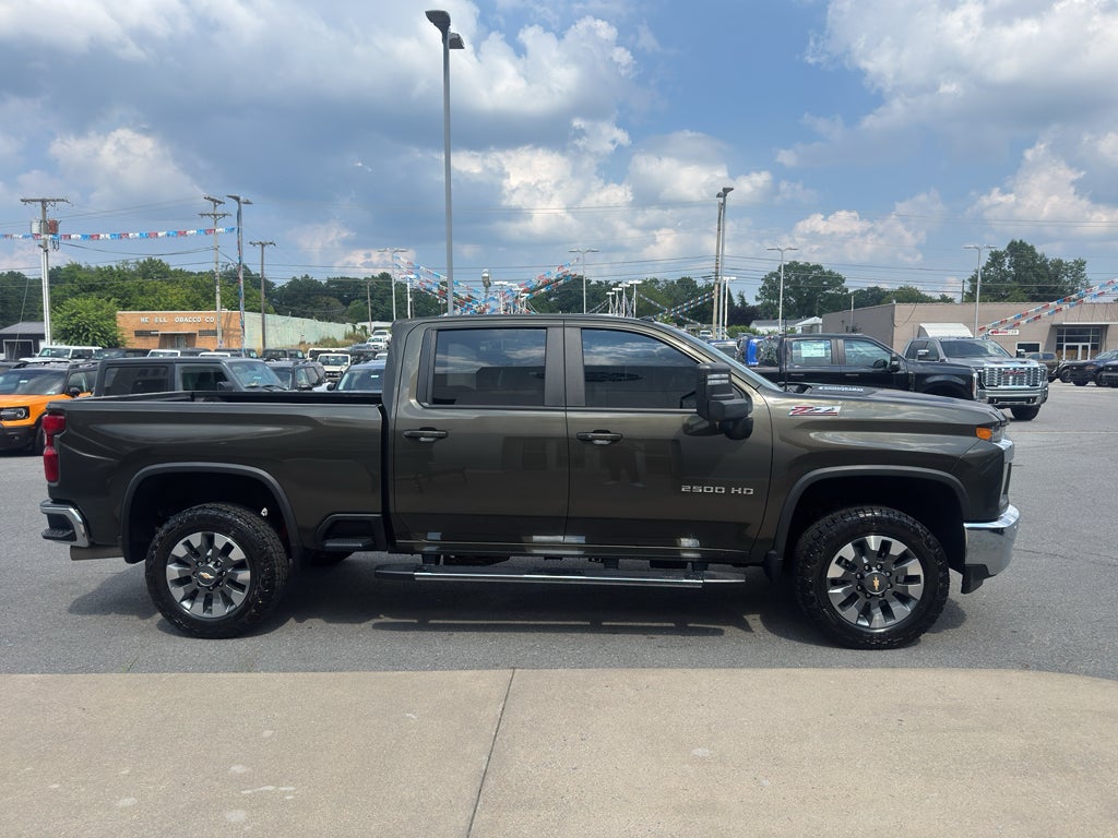 2022 Chevrolet Silverado LT