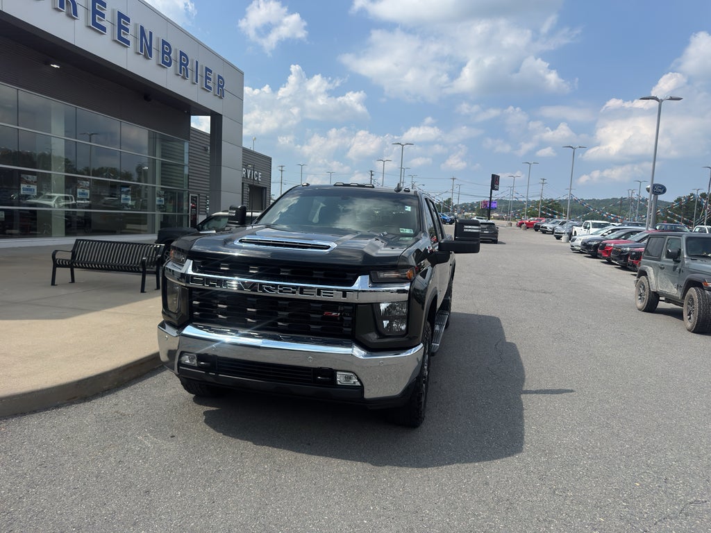 2022 Chevrolet Silverado LT
