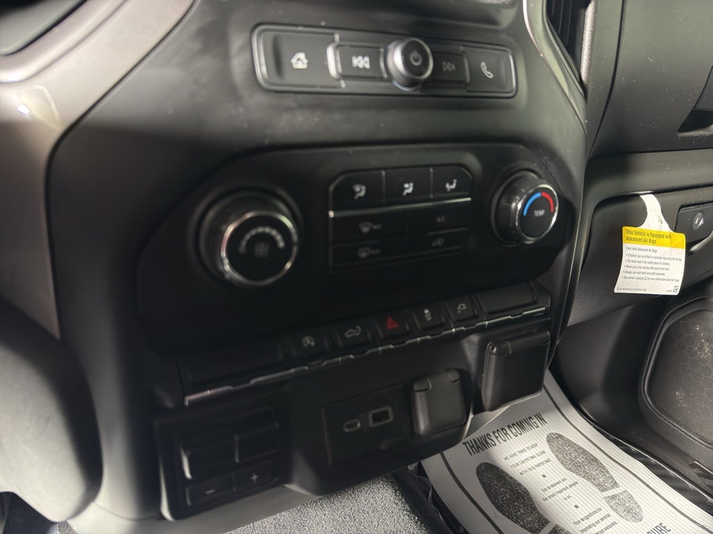 2021 Chevrolet Silverado Custom