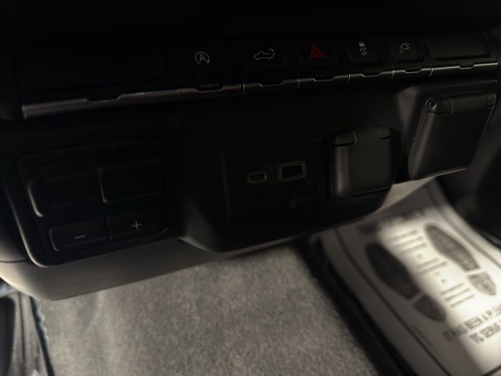 2021 Chevrolet Silverado Custom